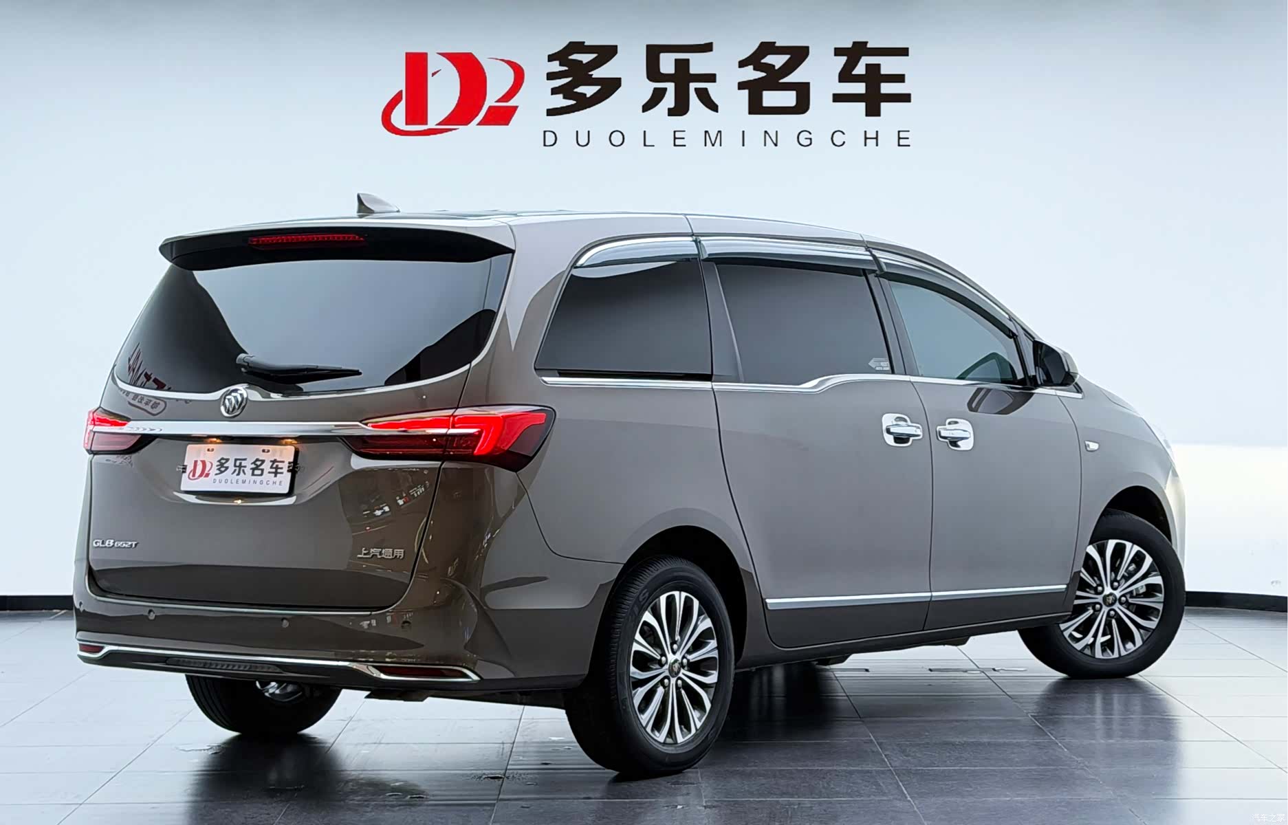 Buick GL8, 2021 3