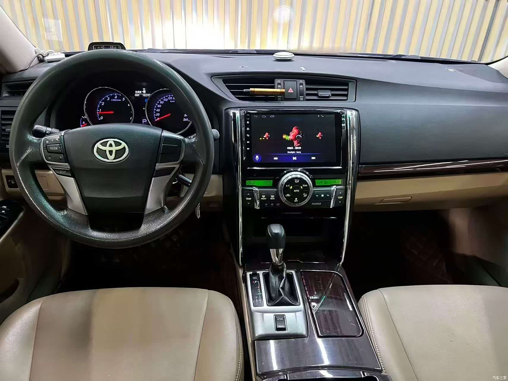 Toyota 2.5V, 2012 все фото