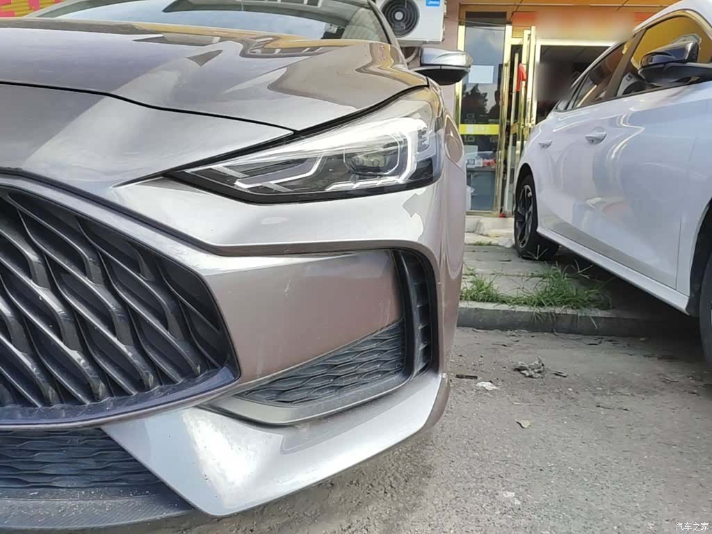 MG MG5, 2022 24