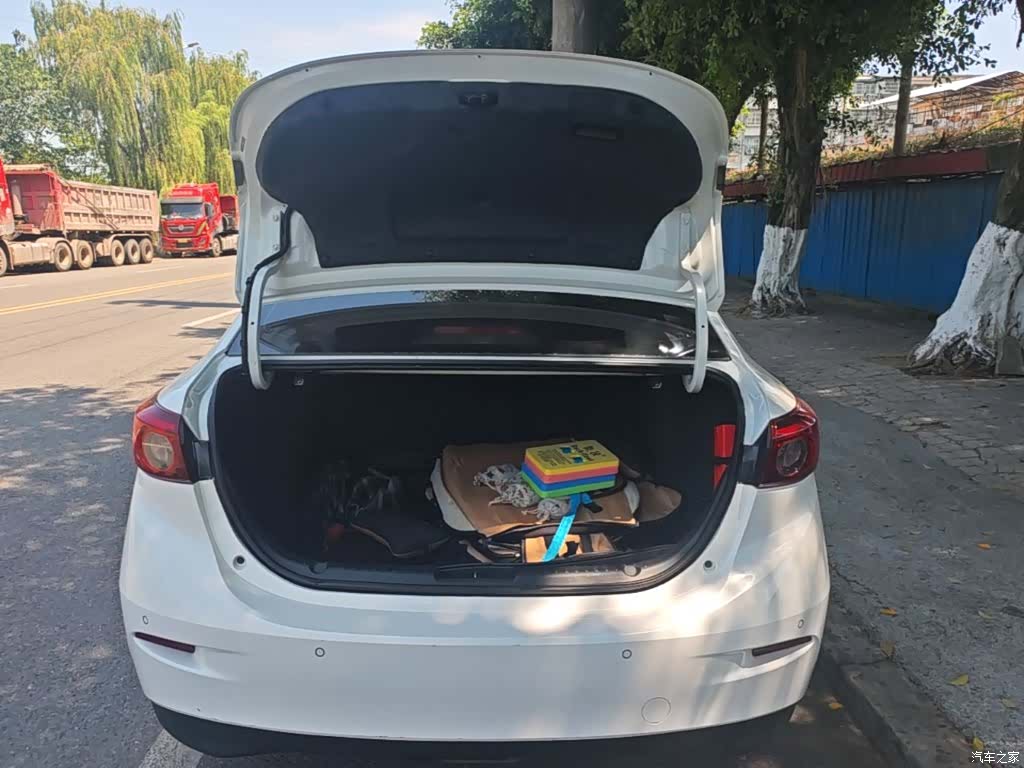 Mazda Mazda3, 2019 19