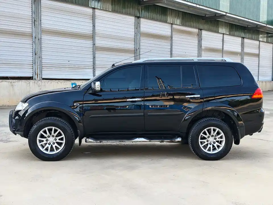 Mitsubishi Pajero Jinchang