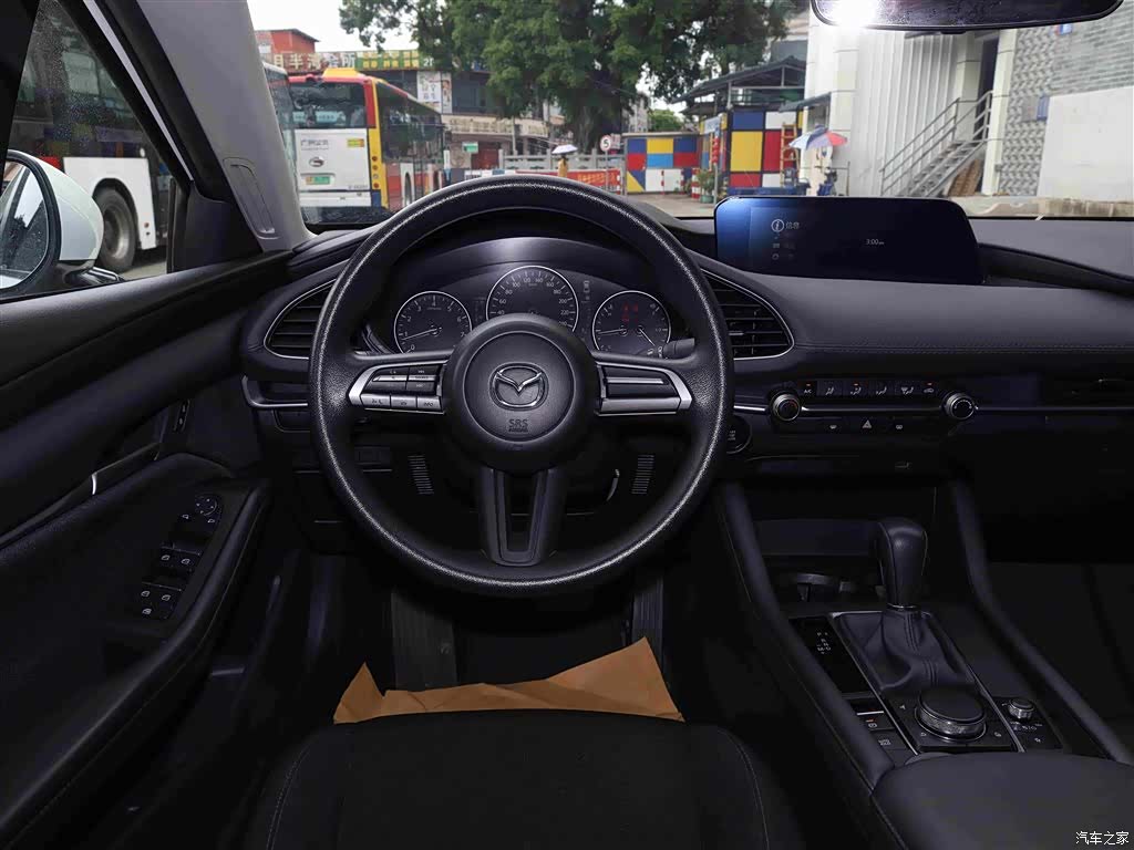 Mazda Mazda3, 2023 11