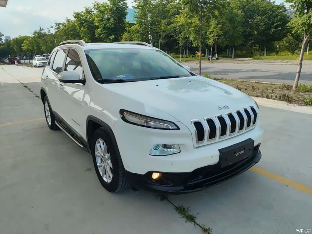 Jeep Cherokee, 2017 4