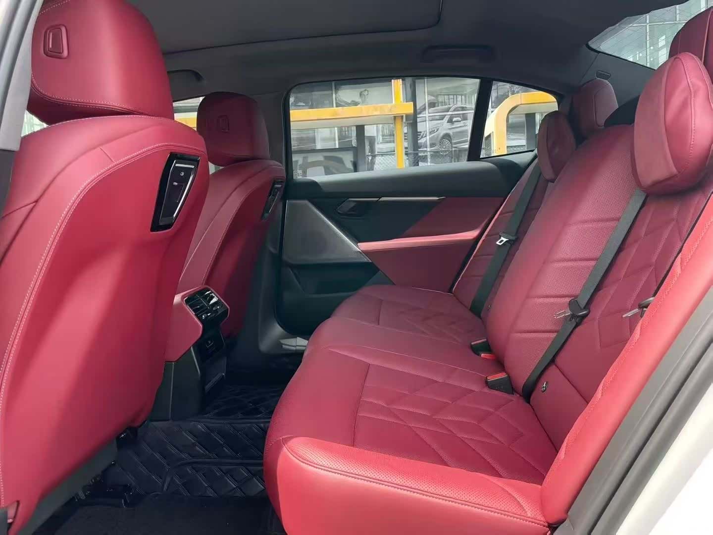 BMW i5, 2024 9