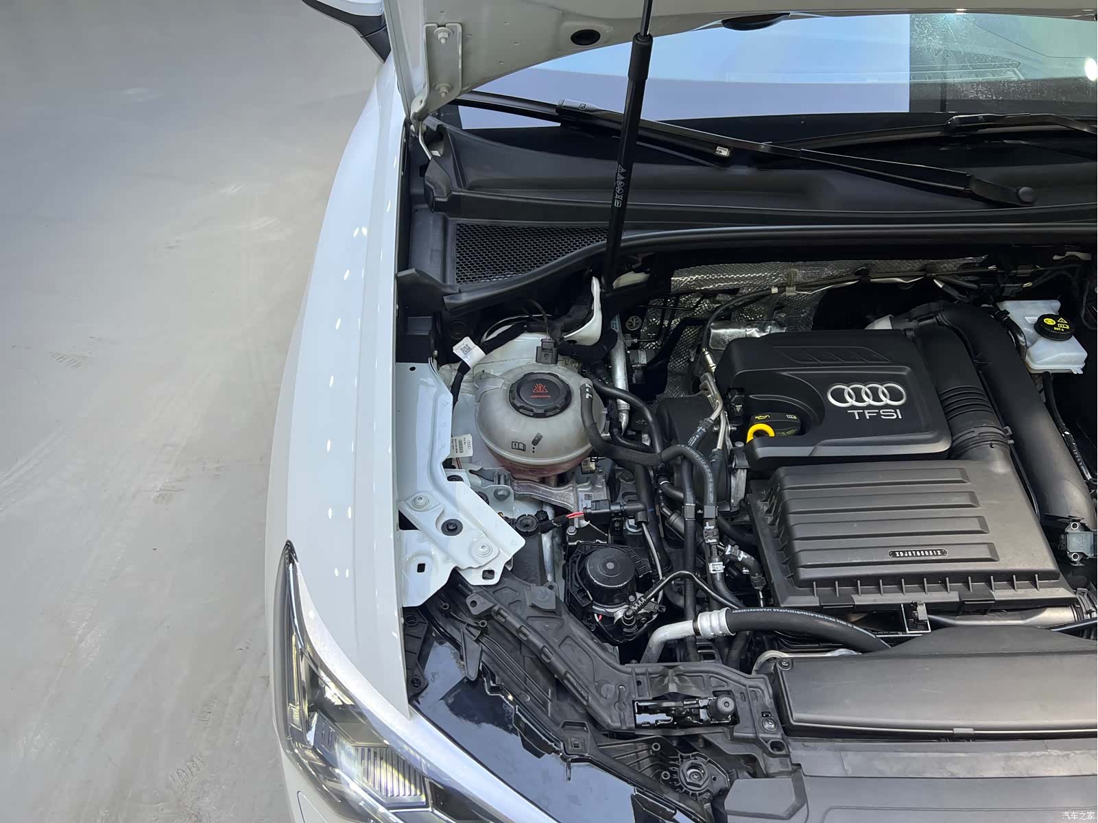 Audi Q3, 2023 32