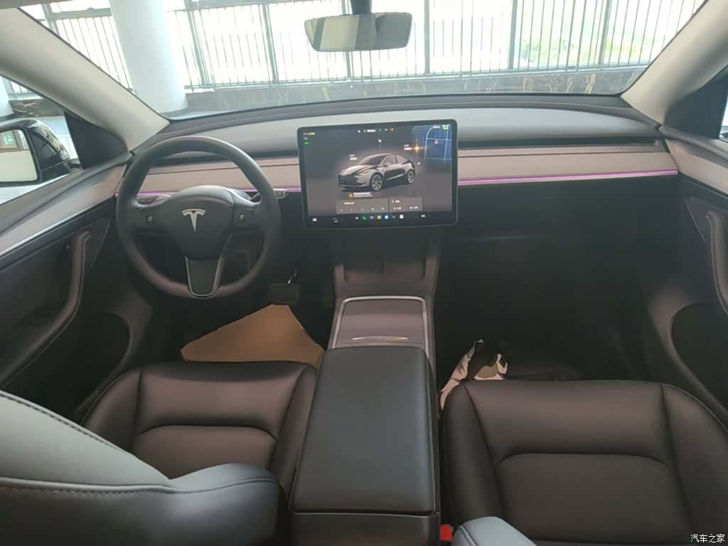 Tesla Model Y, 2023 10