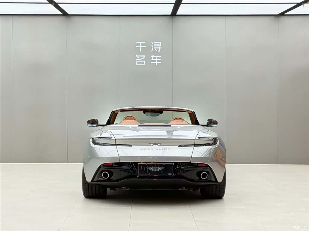 Aston Martin DB12, 2024 16