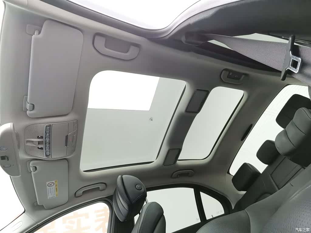 Mercedes-Benz C-Class, 2018 14