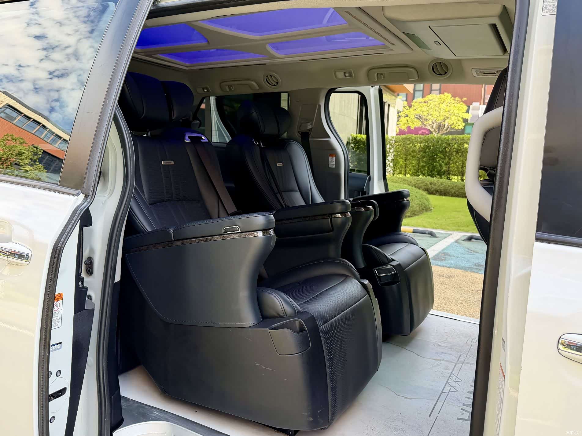 Toyota Sienna, 2017 18