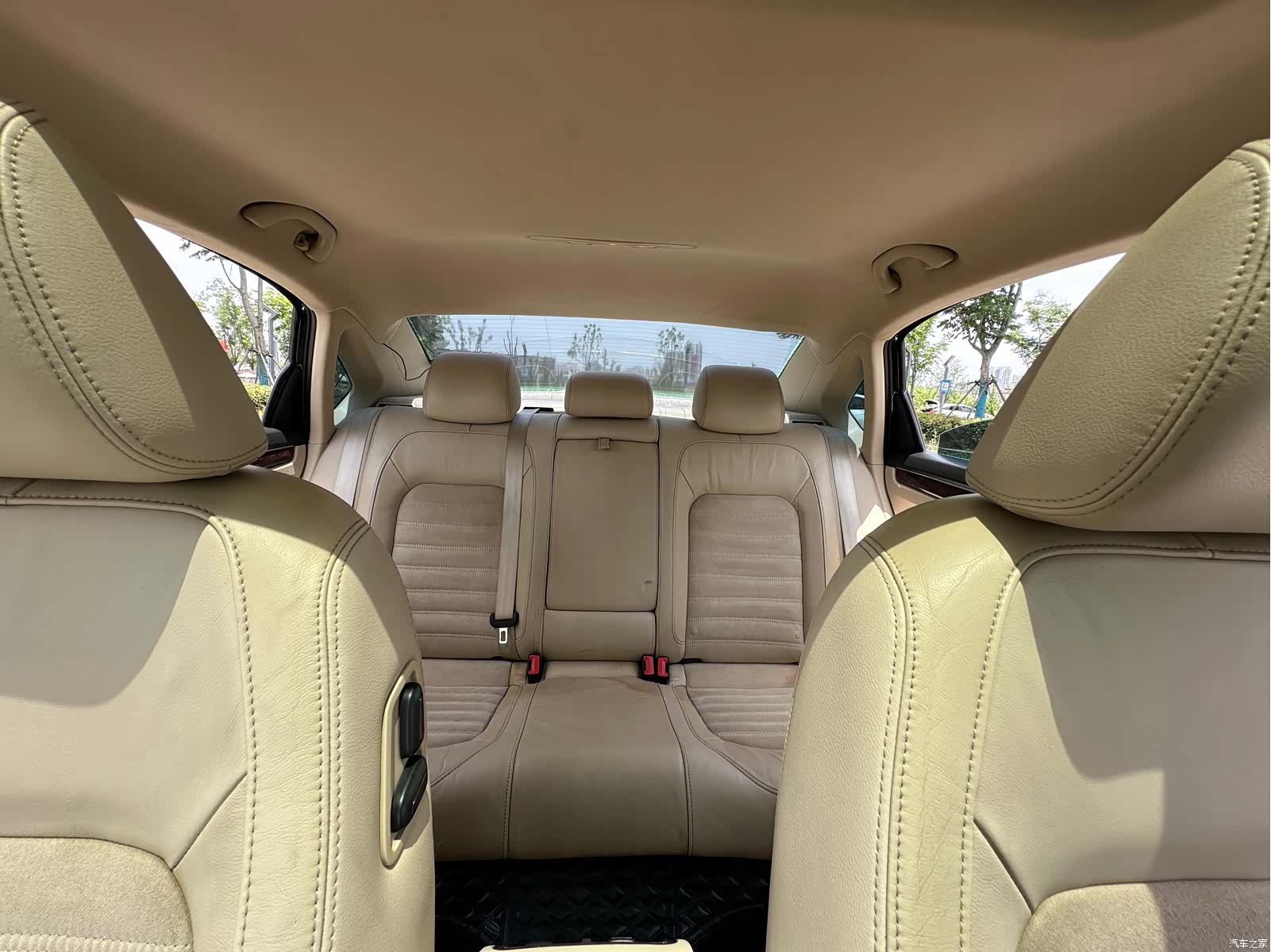 Volkswagen Passat, 2013 16