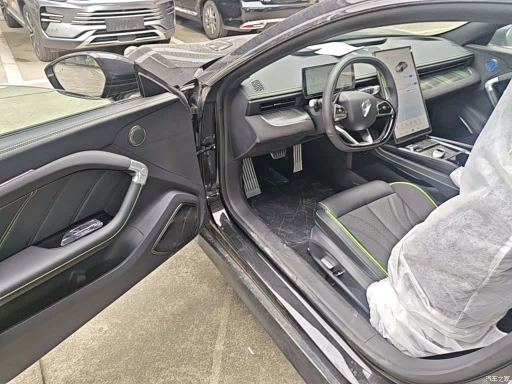 Neta GT, 2026 16