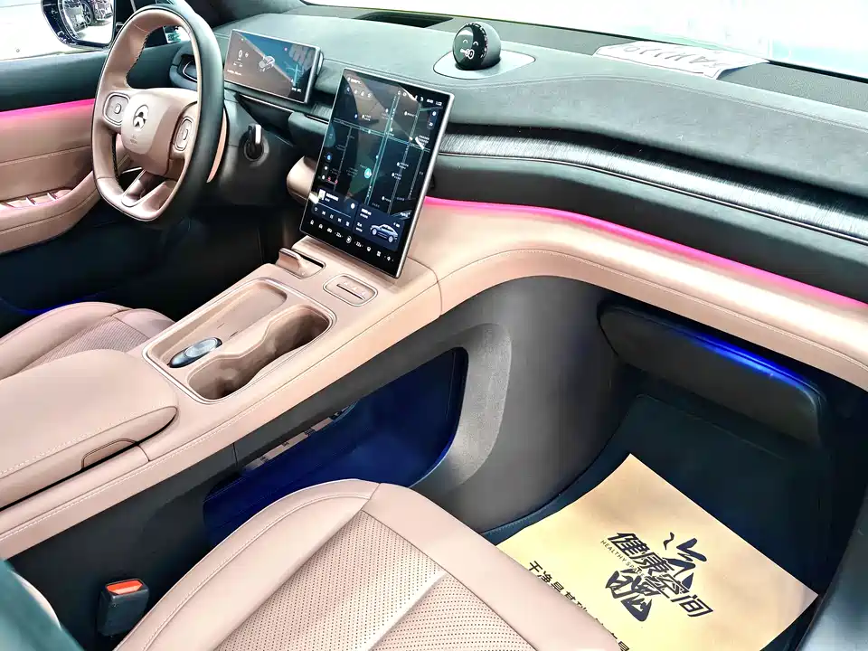 NIO EC6