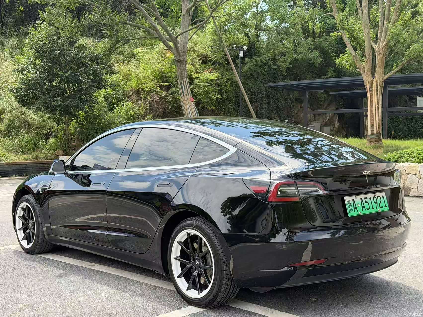 Tesla Model 3, 2020 4