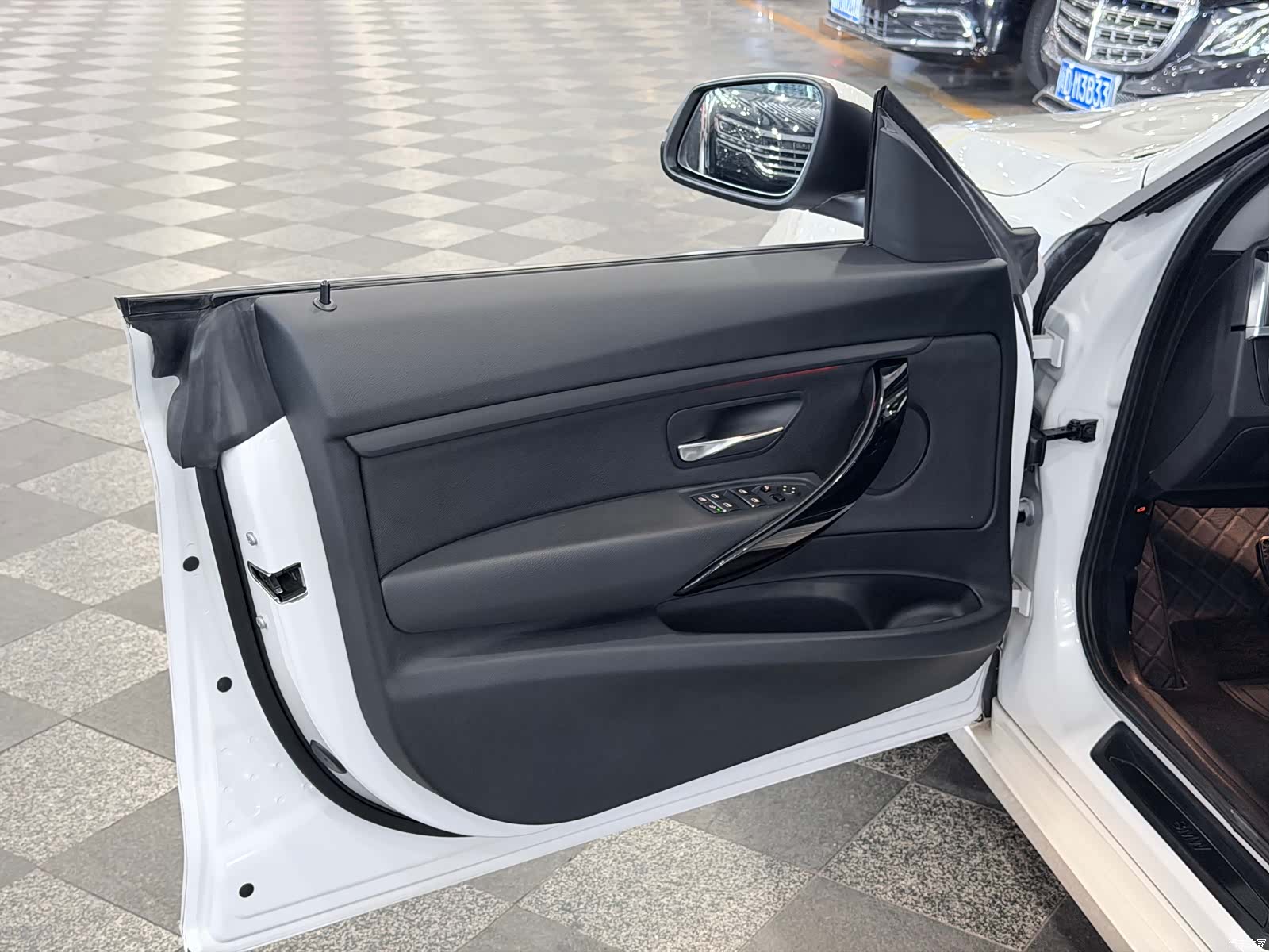 BMW 3 Series, 2018 10