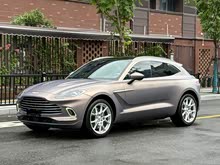 ��˹�١�����DBX 2021�� 4.0T V8 ˿·֮��