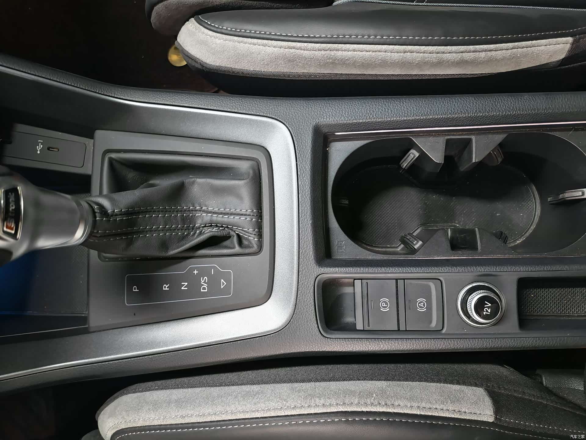 Audi Q3, 2024 10