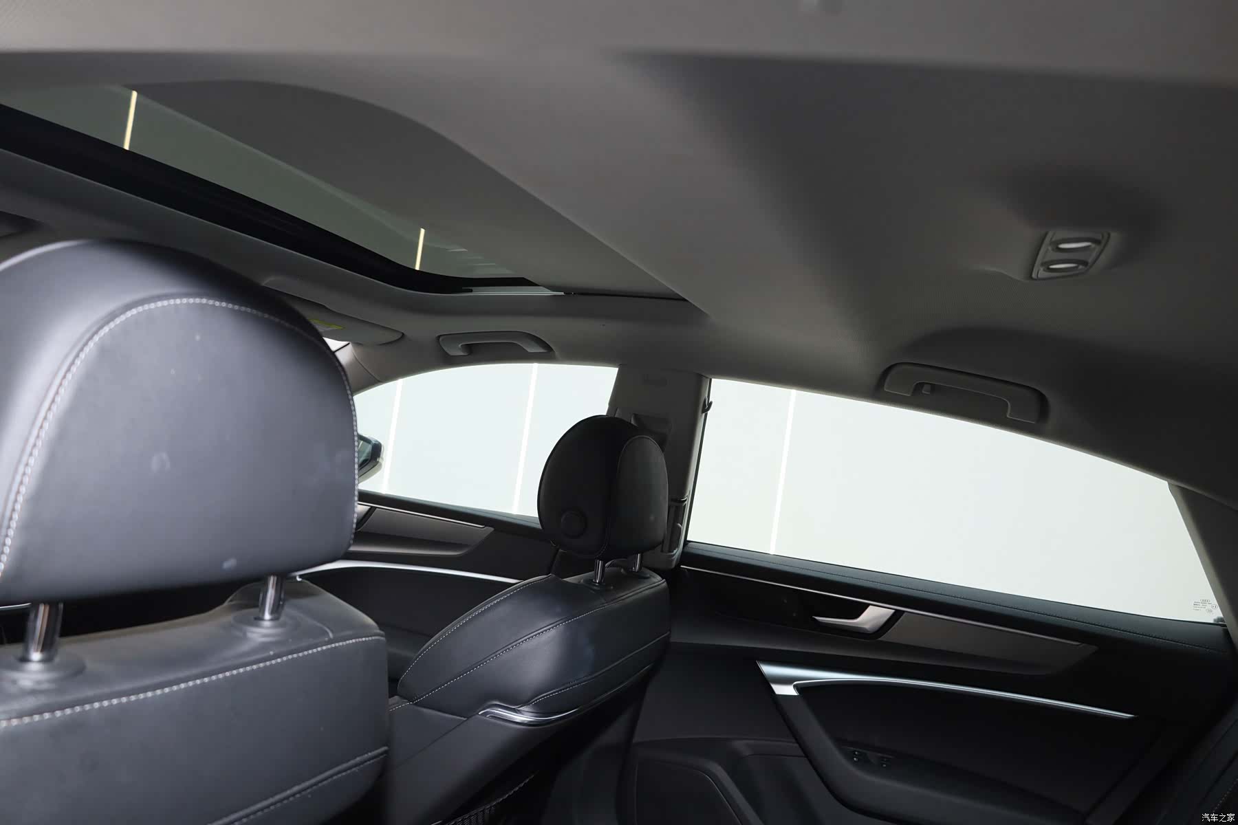 Audi A7L, 2024 12