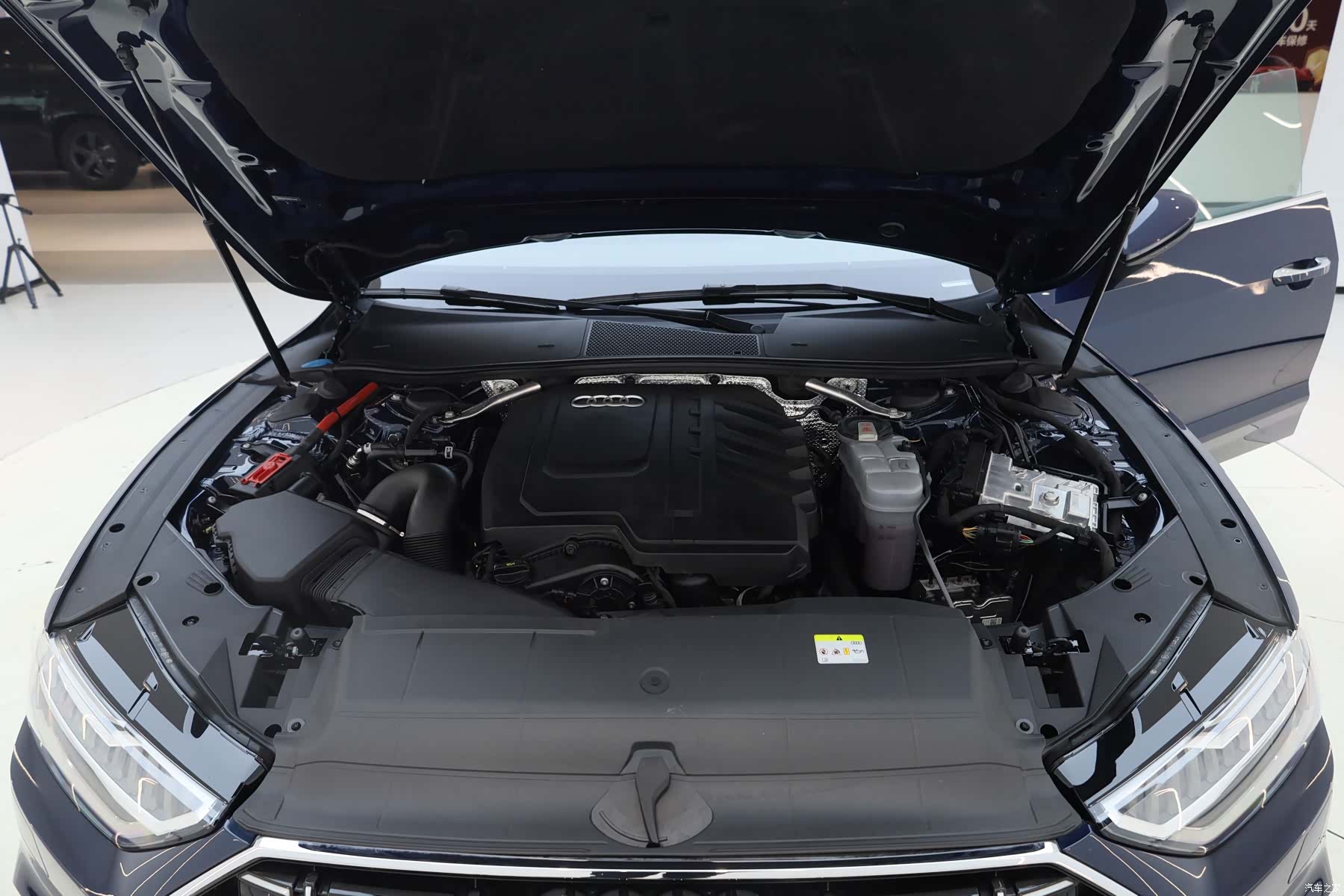 Audi A7L, 2024 22