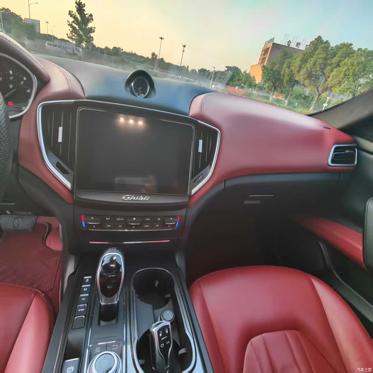 Maserati Ghibli, 2017 12