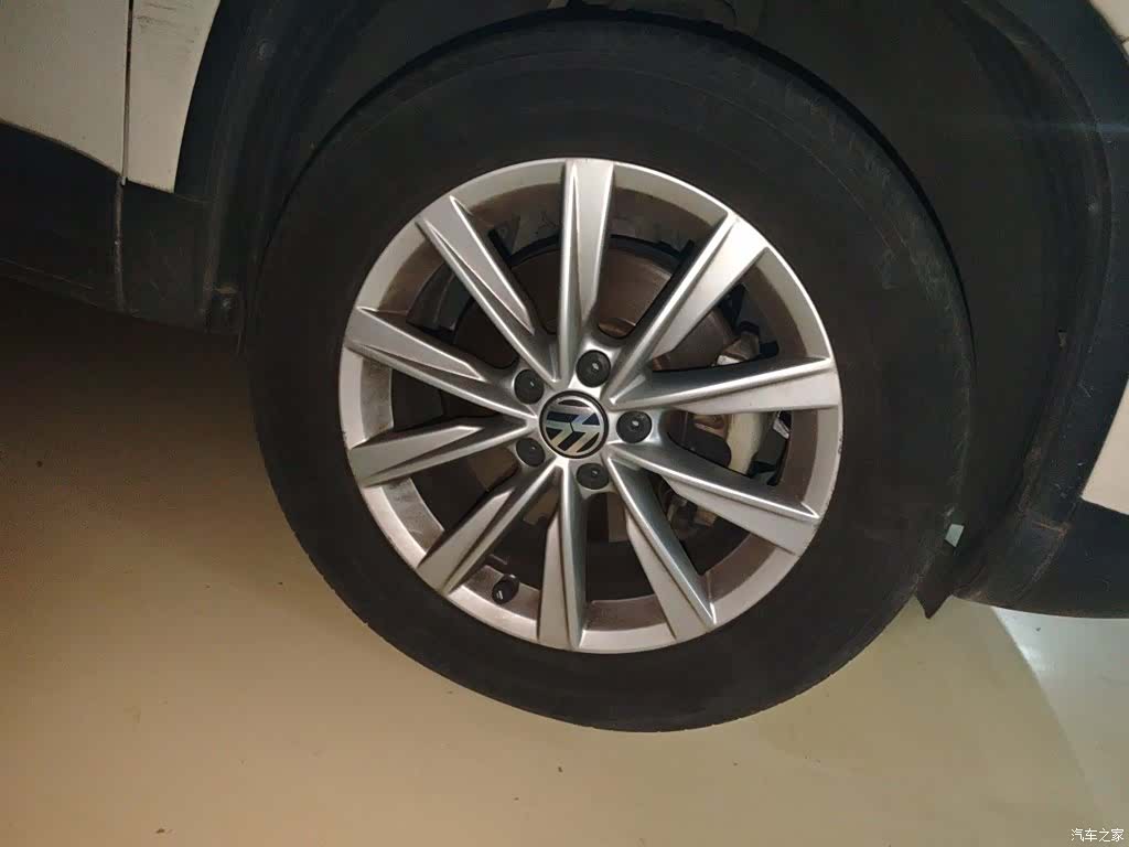 Volkswagen Tiguan, 2015 26
