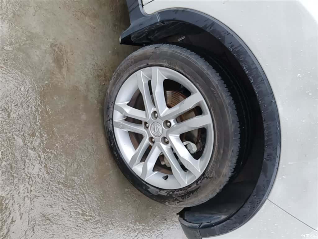 Changan CS35, 2018 23