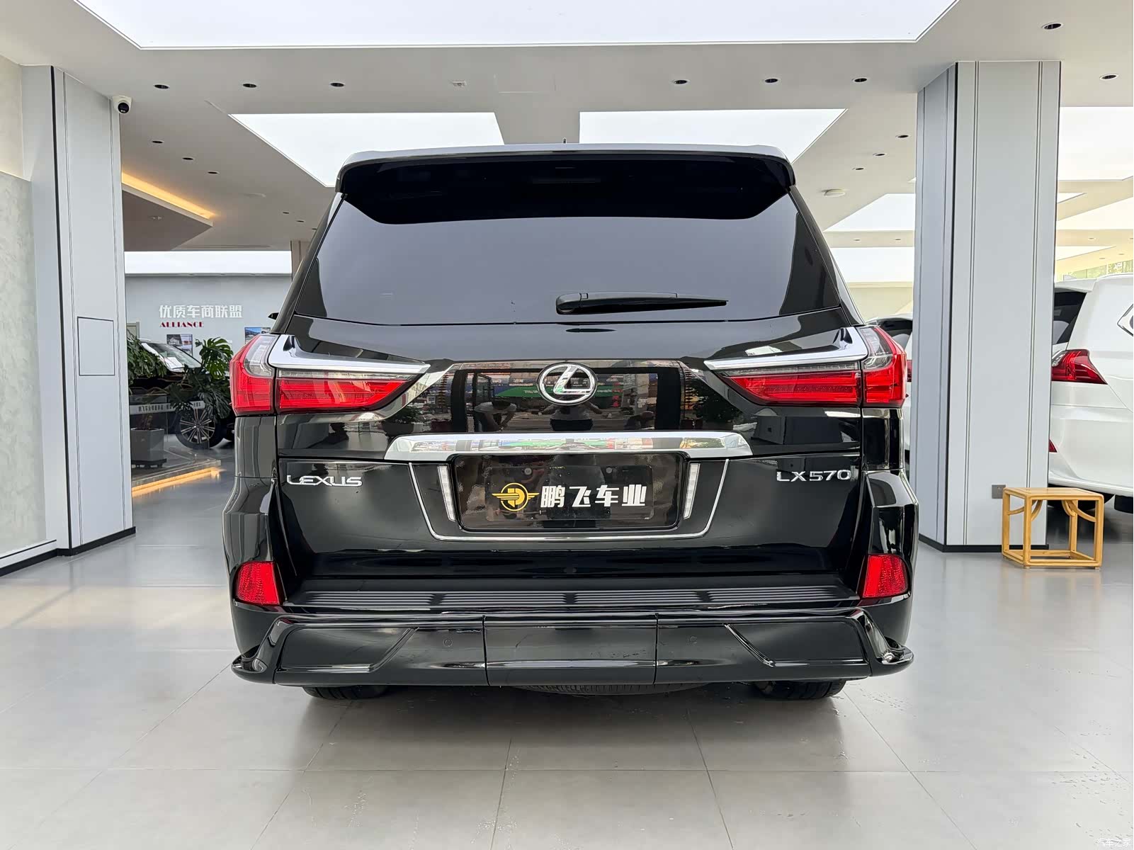 Lexus LX, 2017 3