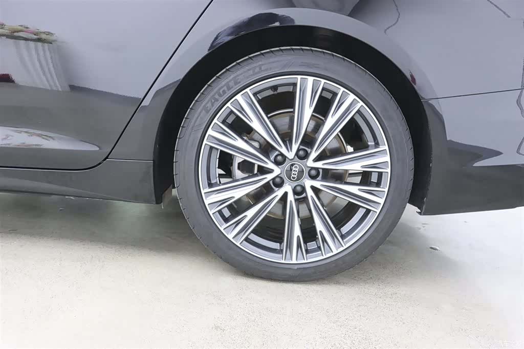 Audi A6L, 2023 32