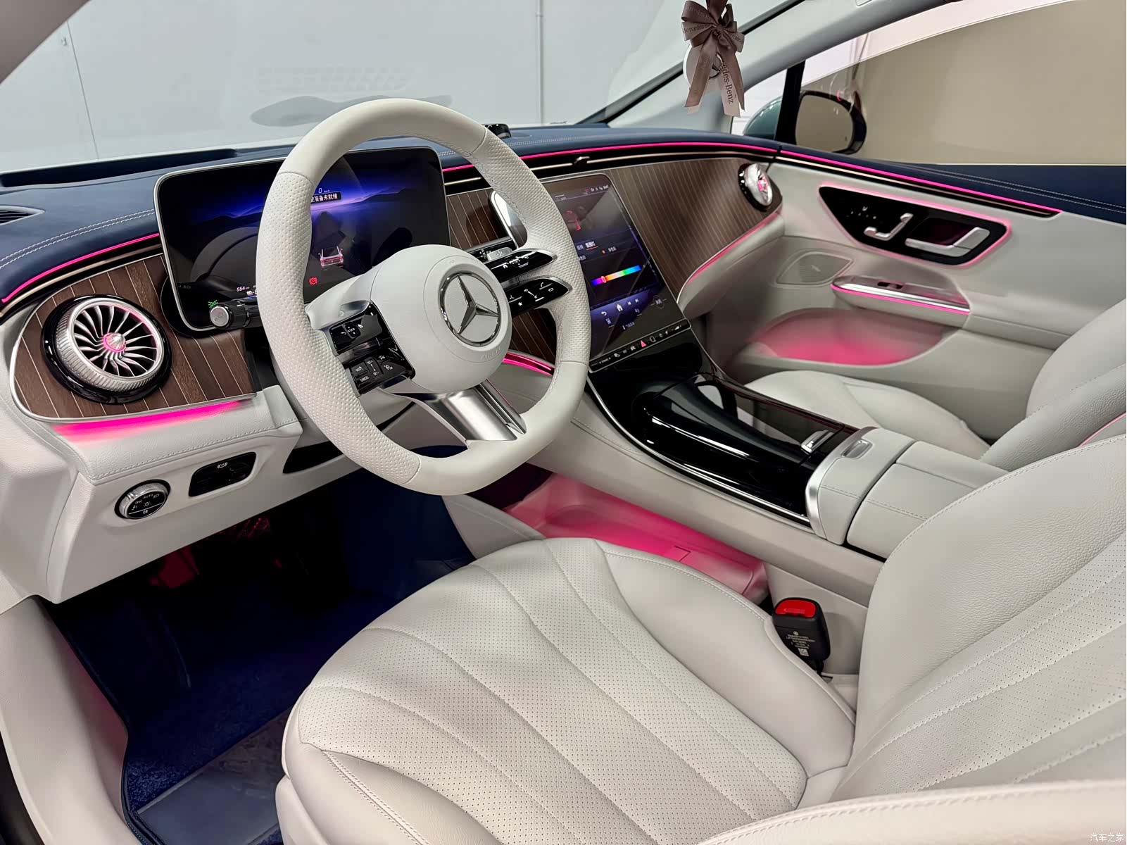 Mercedes-Benz EQE, 2025 7