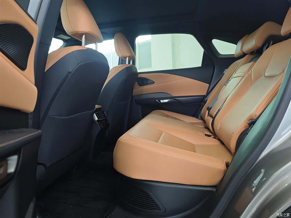 Lexus RX, 2023 12