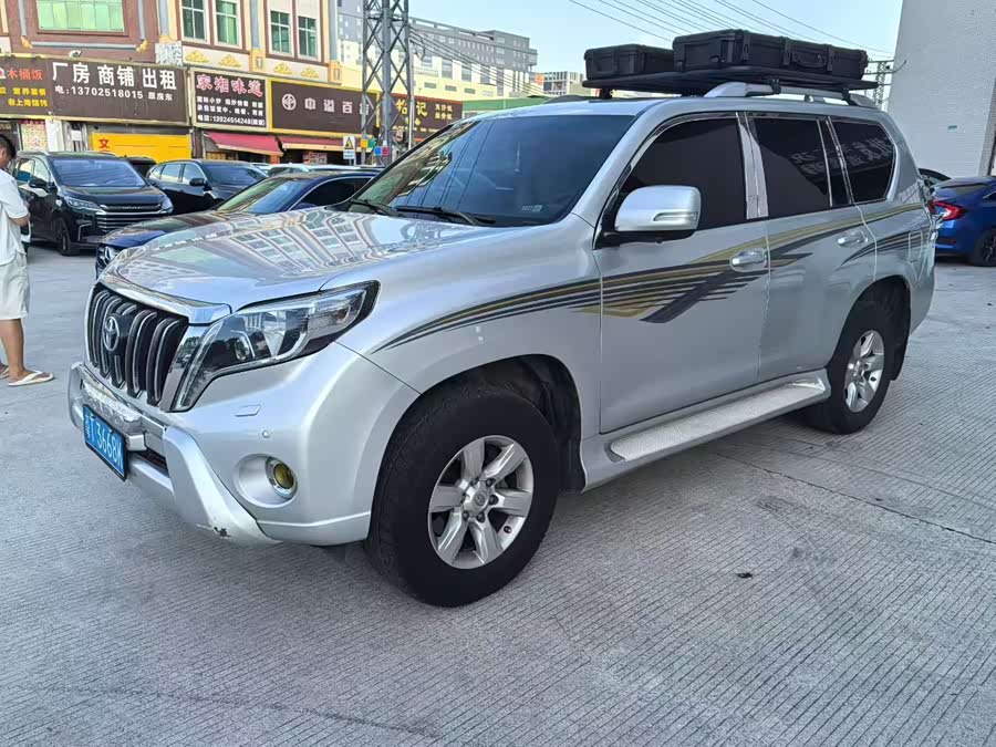 Toyota Prado 2015, фото 1