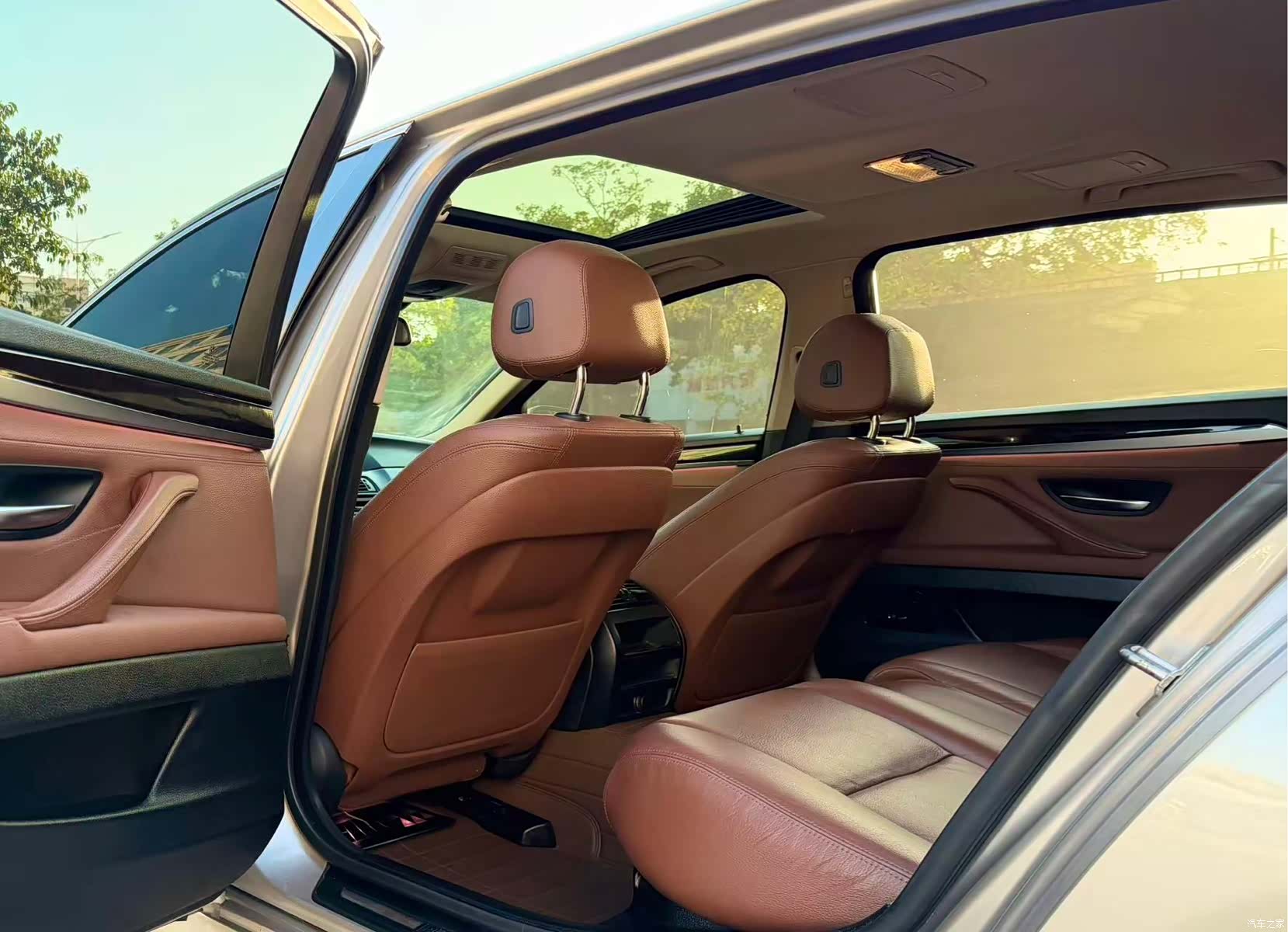 BMW 5 Series, 2015 все фото