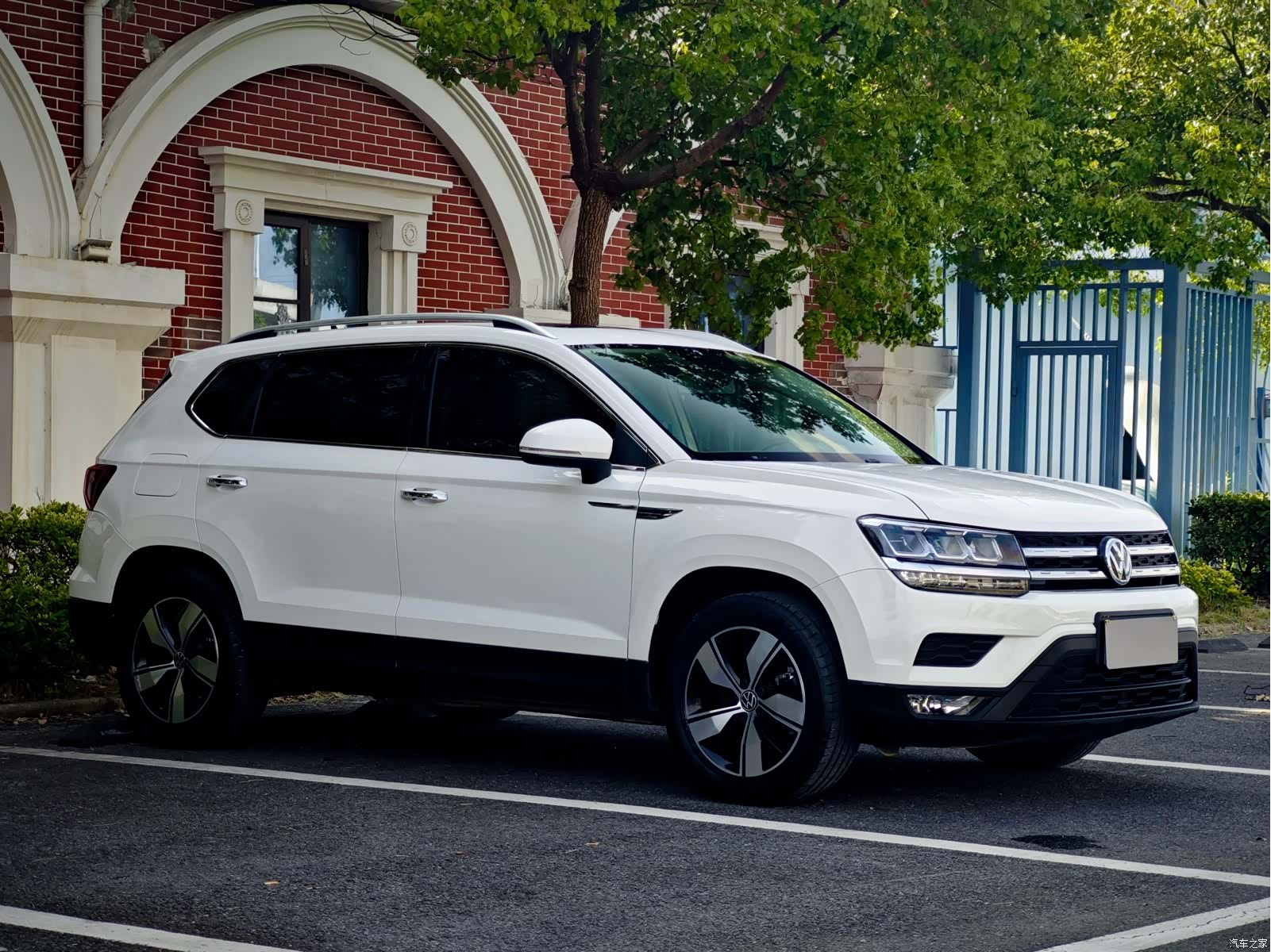 Volkswagen Tharu, 2021 3