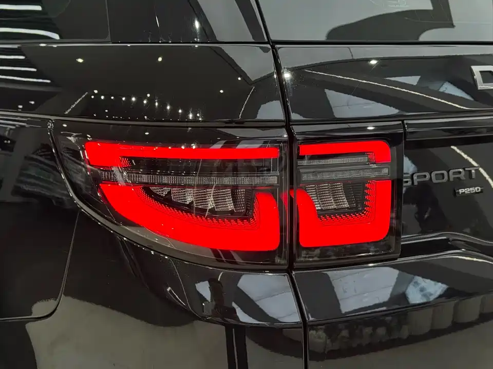 Land Rover Discover sports