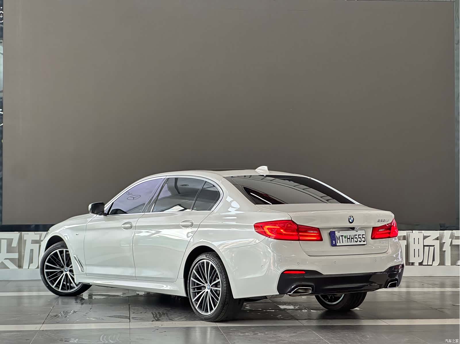 BMW 5 Series, 2020 6