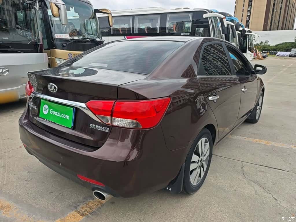 Kia GLS, 2014 7