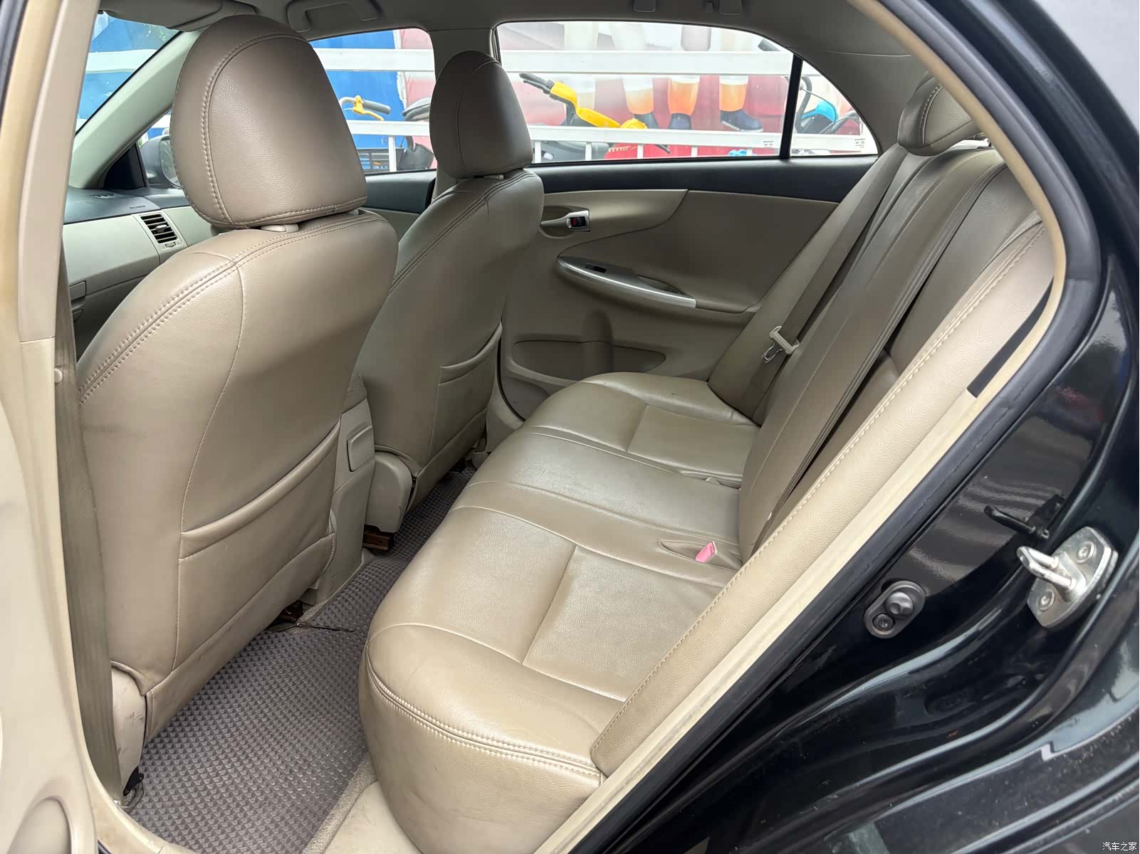 Toyota Corolla, 2013 8