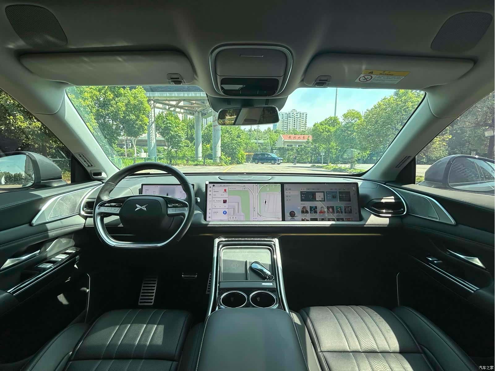 Xpeng G9, 2022 4