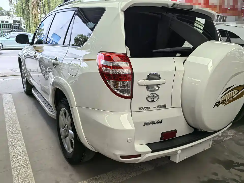 Toyota RAV4 Rongfang