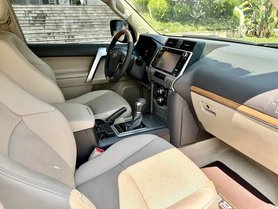 Toyota Prado