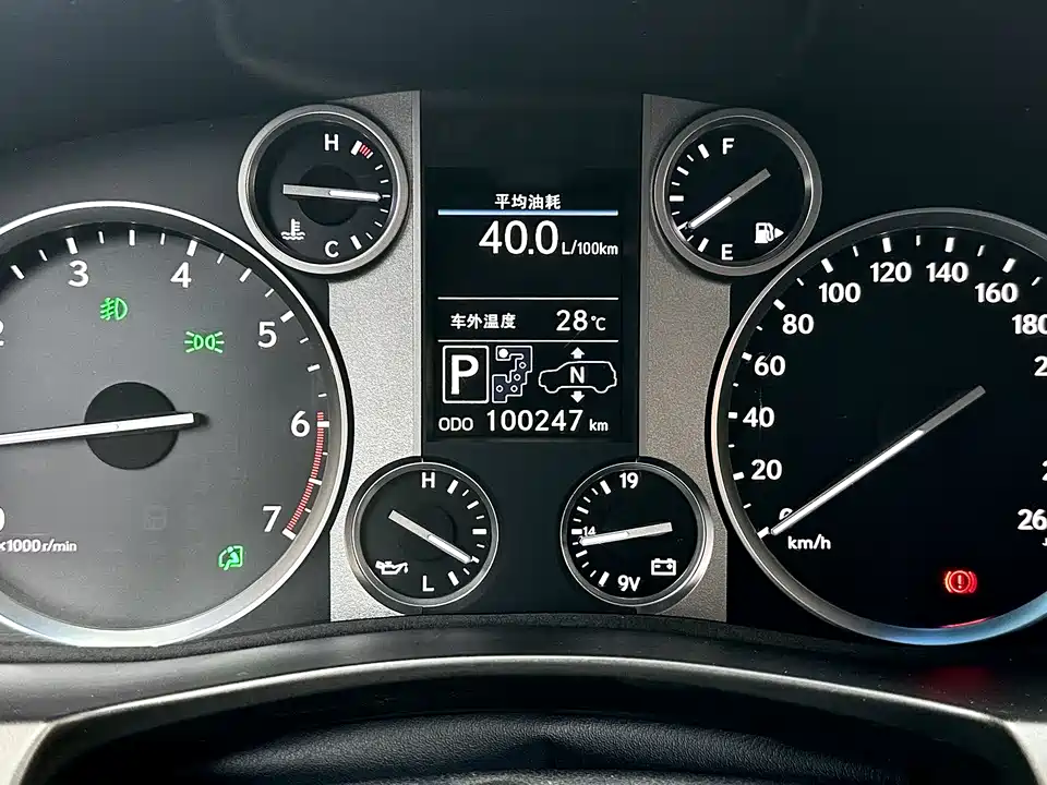 Lexus LX