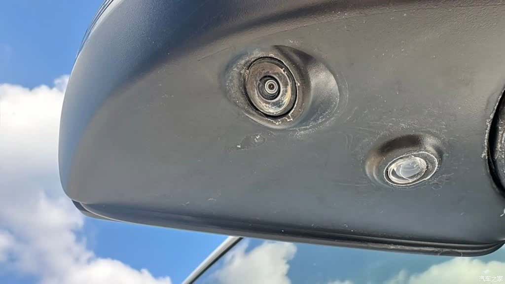 Volkswagen VS7, 2023 23