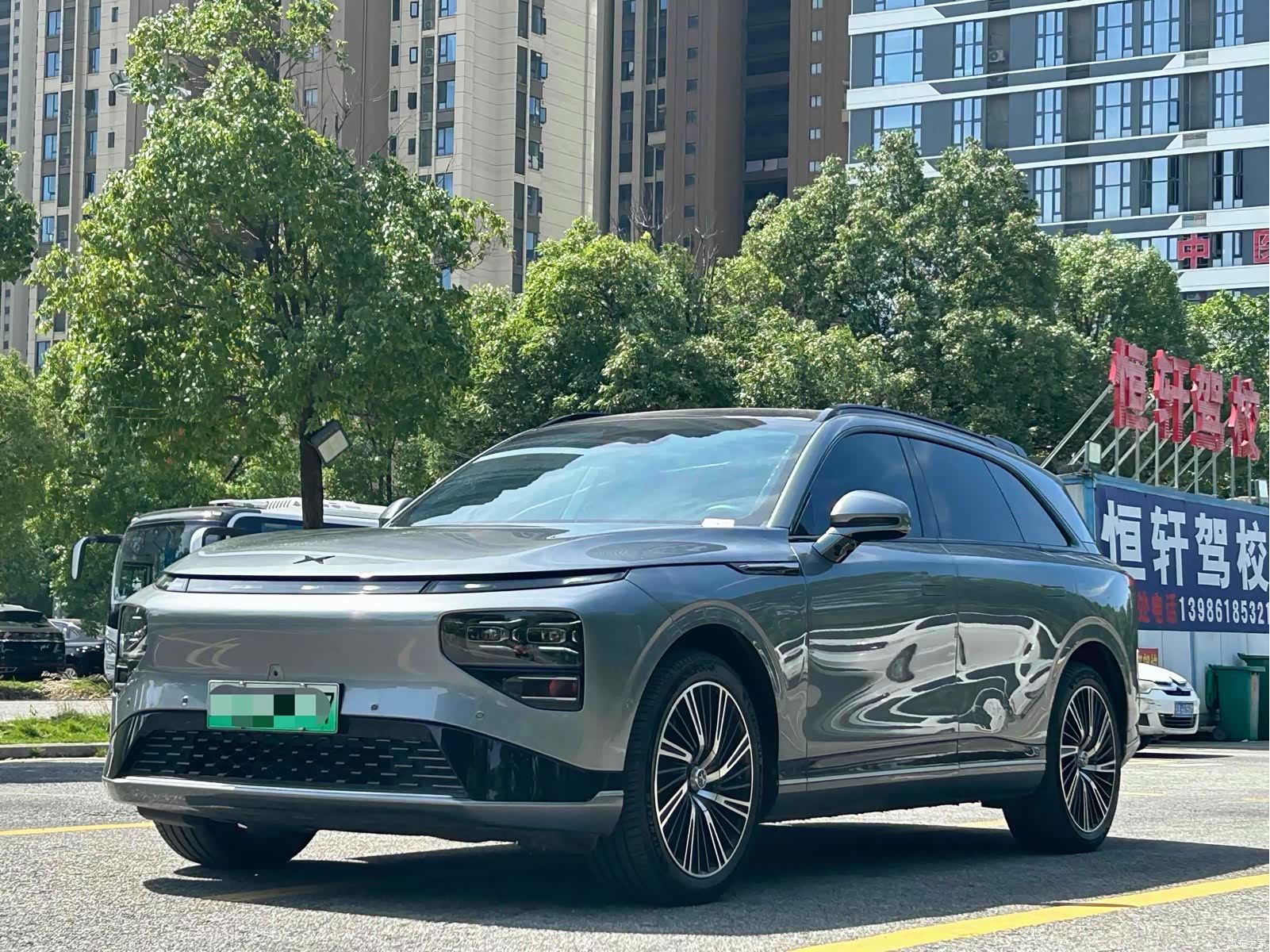 Xpeng G9