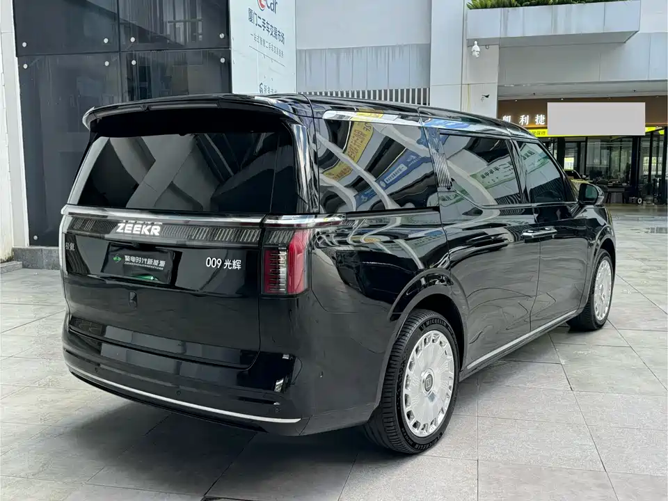 Zeekr 009