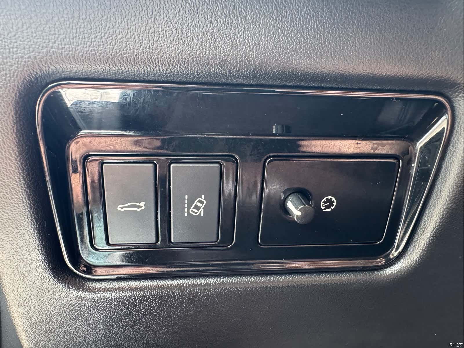 Land Rover XFL, 2017 6