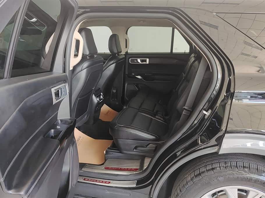 Ford Explorer Ford Explorer