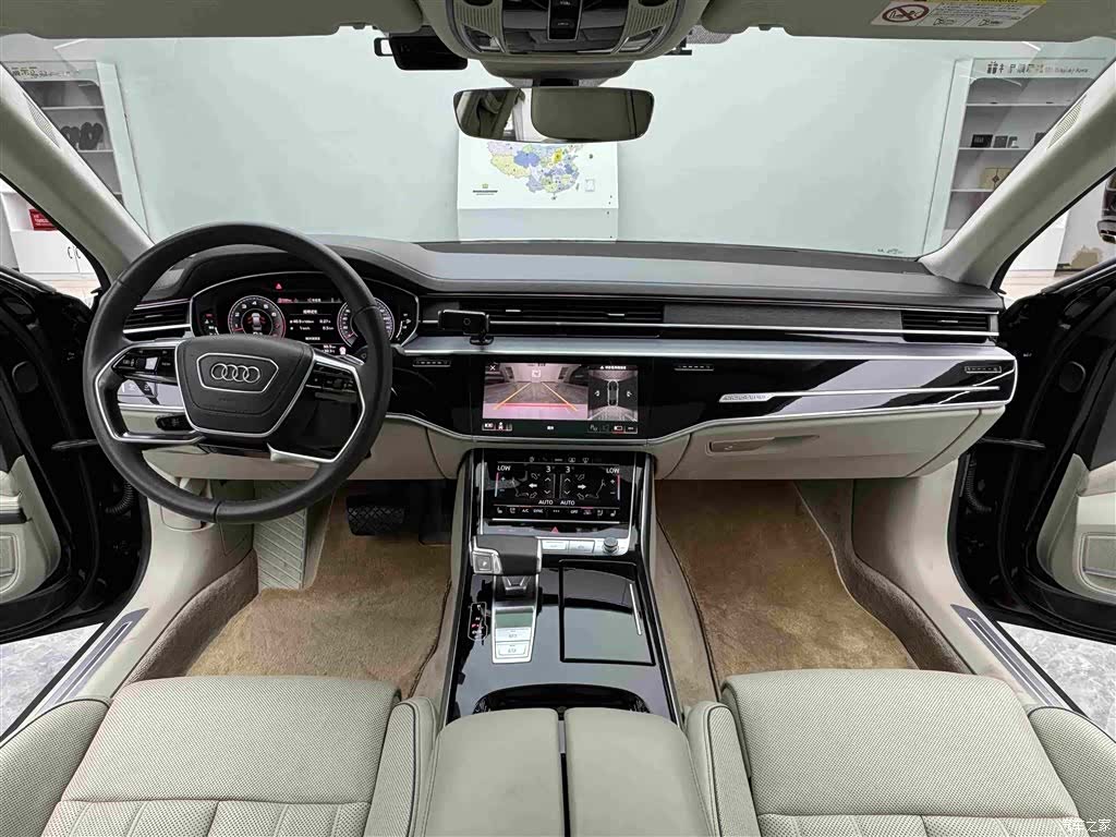 Audi A8L, 2022 11
