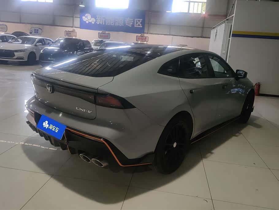 Changan UNI-V Changan UNI-V