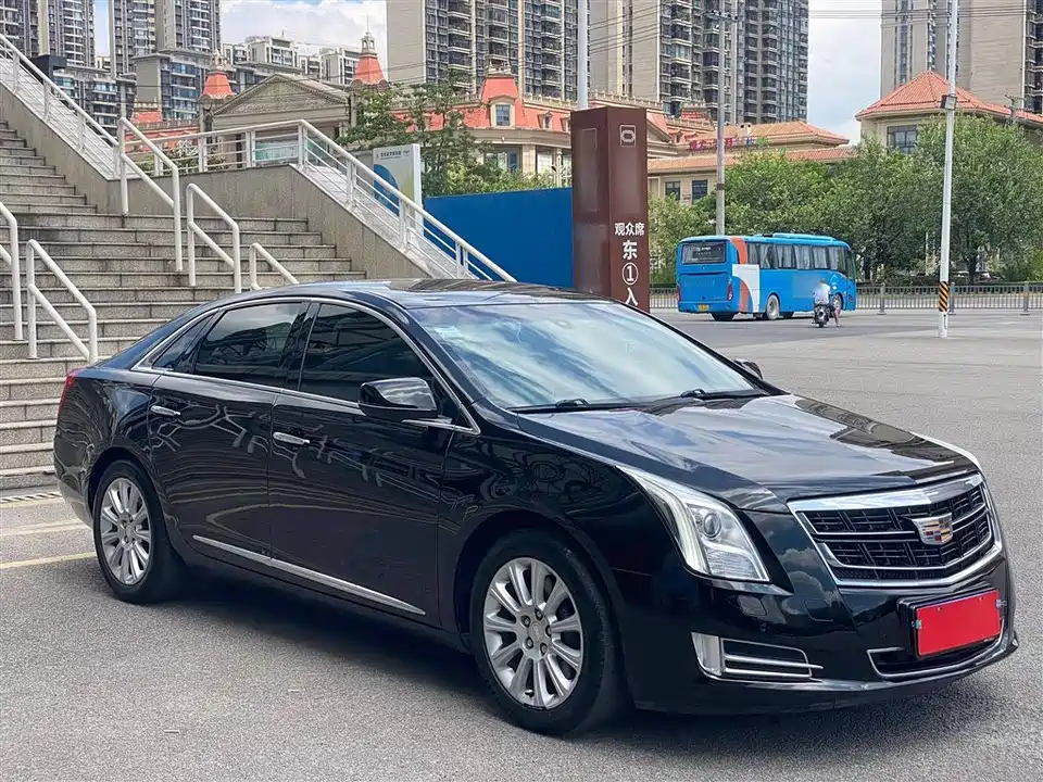 Cadillac XTS