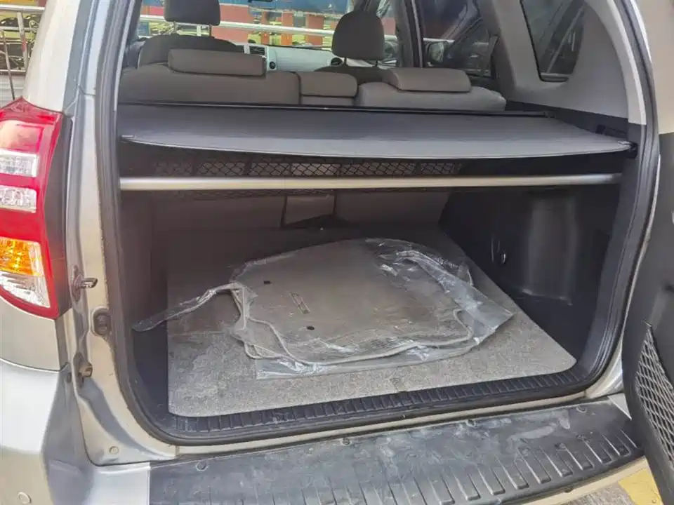 Toyota RAV4 Rongfang