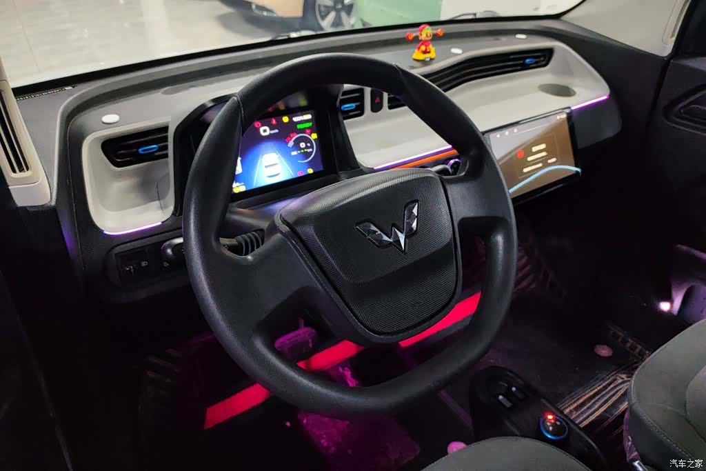 Wuling MINIEV, 2020 15